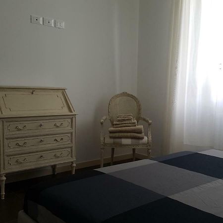 Casa Savoia Lägenhet Desenzano del Garda Exteriör bild