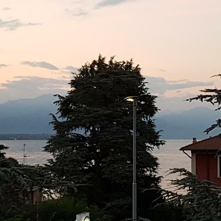 Casa Savoia Lägenhet Desenzano del Garda Exteriör bild
