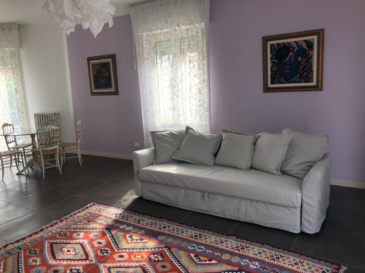 Casa Savoia Lägenhet Desenzano del Garda Exteriör bild